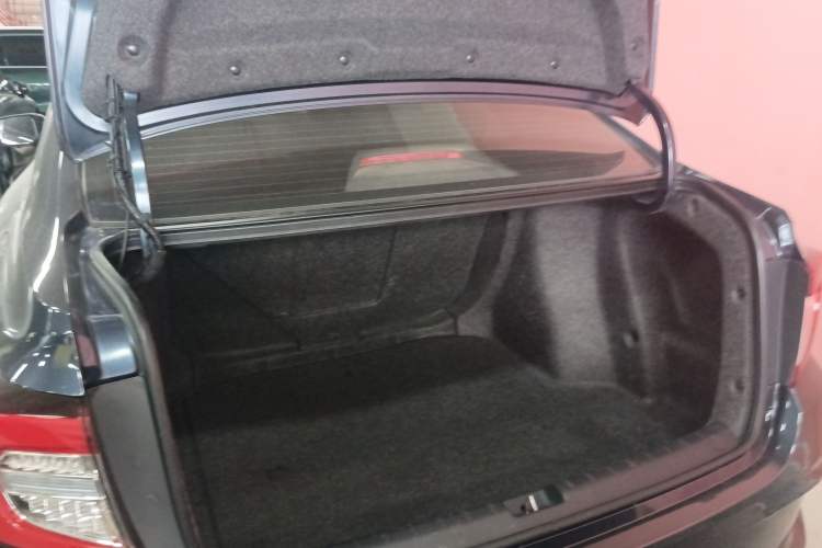 Used Honda Envix 2019 180TURBO CVT Enjoyment Edition China VI Trunk