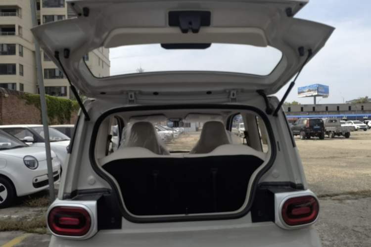 Used Wuling Hongguang MINIEV 2024 3rd Generation 215km Youth Edition Trunk
