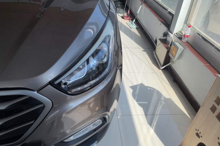 Used Hyundai ix35 2013 2.0L Automatic Two-Wheel Drive Smart GLS China IV Standard
