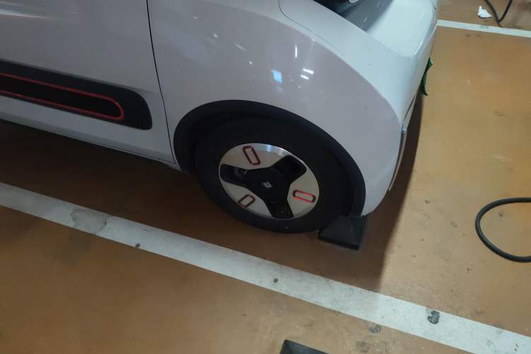 Used Baojun KiWi EV 2021 Designer Lithium Iron Phosphate
