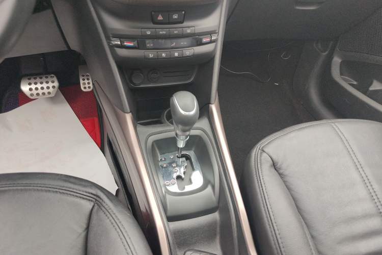 Used Peugeot 2008 2014 1.6L Automatic Navigation Edition
