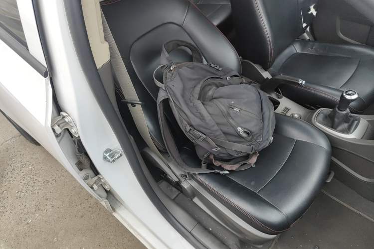 Used Chevrolet Aveo Sonic 2011 Sedan 1.4L MT SL Right Front Seat