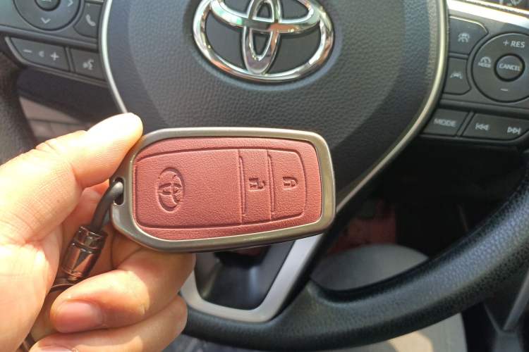 Used Toyota FRONTLANDER 2024 2.0L CVT Leading Edition