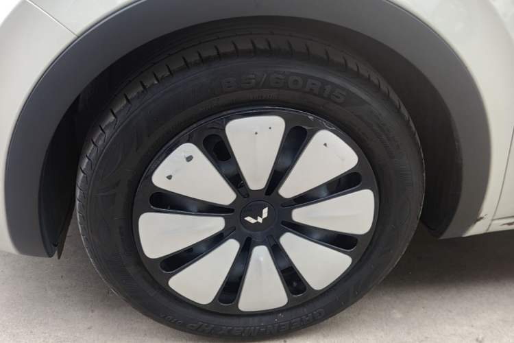 Used Wuling Bingo 2023 333 km Lingxi Connected+ Version