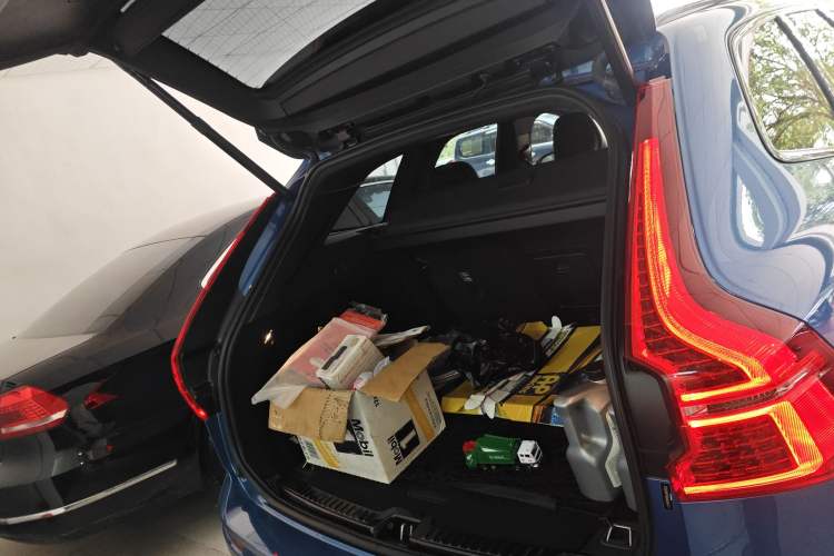 Used Volvo XC60 New Energy 2020 T8 eDrive Hybrid – Smart & Sporty Edition