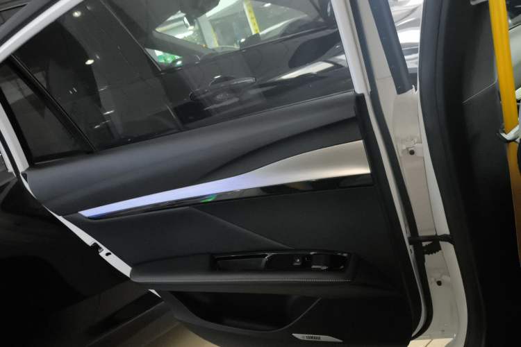 Used MG 5 Scorpio 2022 1.5T Trophy Sport Luxurious Edition