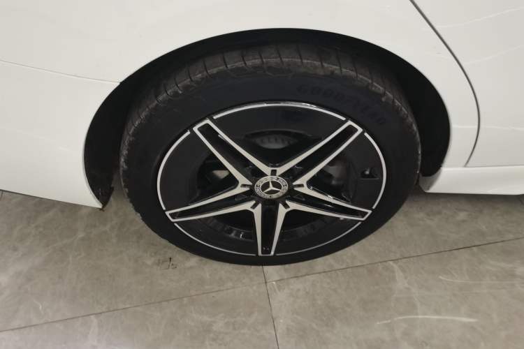 Used Mercedes-Benz C-Class 2024 Facelift C 260 L Night Edition Sport Version Exterior 2