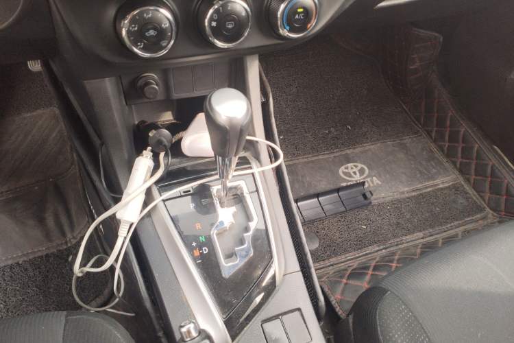 Used Toyota Levin 2016 1.6G CVT Elite Edition Gear Lever