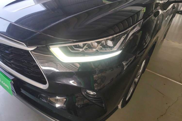 Used Toyota Highlander 2022 Dual-Engine 2.5L Four-Wheel Drive Prestige Version 7 Seats