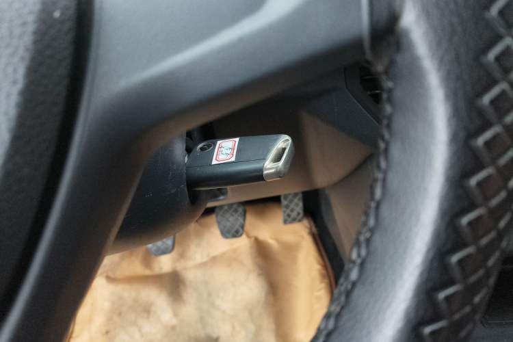 Used Volkswagen Bora 2020 1.5L Manual Fashion Edition
