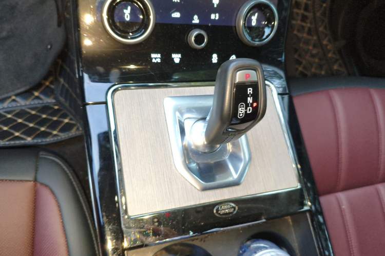 Used Land Rover Range Evoque 2022 Aurora L 249 PS R-Dynamic Luxury Edition
