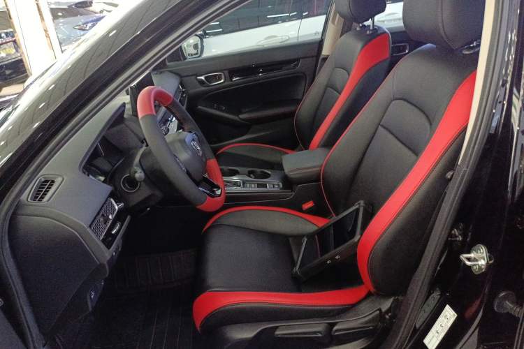 Used Honda Civic 2023 HATCHBACK 240TURBO CVT Zhiyue Edition Left Front Seat