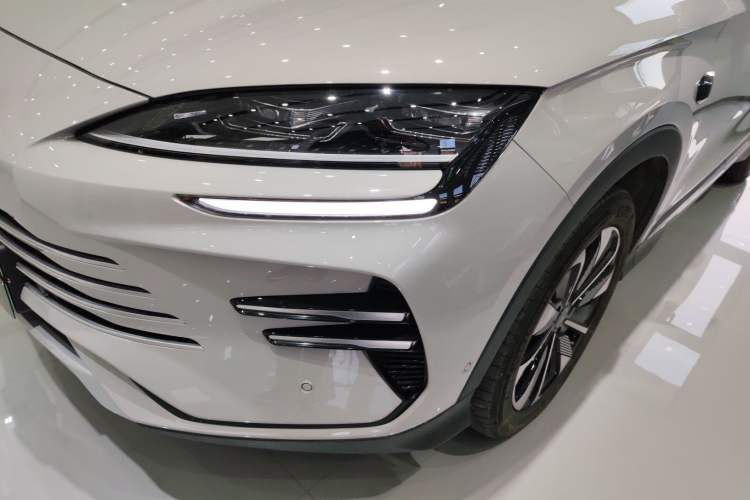 Used BYD Song PLUS New Energy 2025 DM-i Intelligent Driving 160KM Flagship Model
