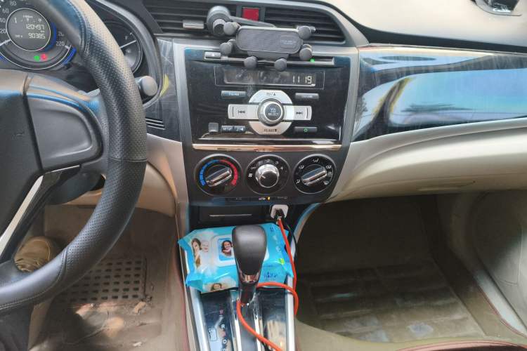 Used Honda Crider 2013 1.8L automatic comfort version