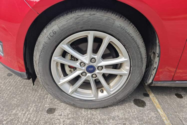 Used Ford Focus 2018 Hatchback Classic EcoBoost 180 Automatic Elite Model
