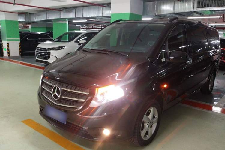 Used Mercedes-Benz Vito 2018 2.0T Elite Version 7 Seats China VI Emission Standard