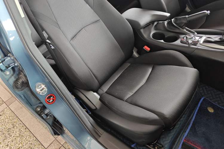 Used Mazda Mazda 3 Axela 2017 Sedan 1.5L Automatic Comfort Model Emission Standard China V