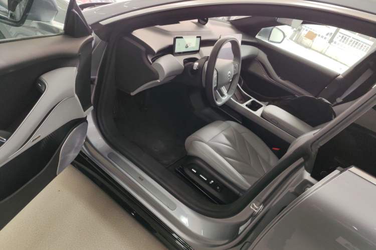 Used Nio ET5 2025 75 kWh
