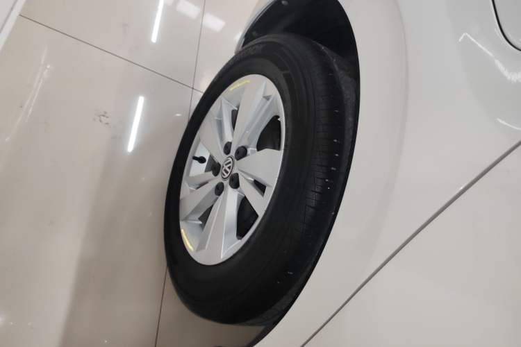 Used Volkswagen Polo 2019 Plus 1.5L Automatic Panoramic Enjoyment Edition Right Rear Wheel Hub