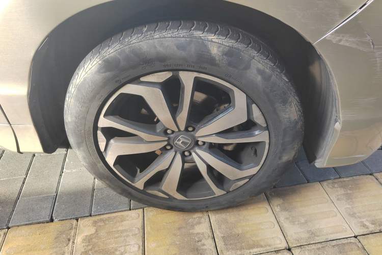 Used Honda UR-V 2017 240TURBO Two-Wheel Drive Luxury Edition China V
