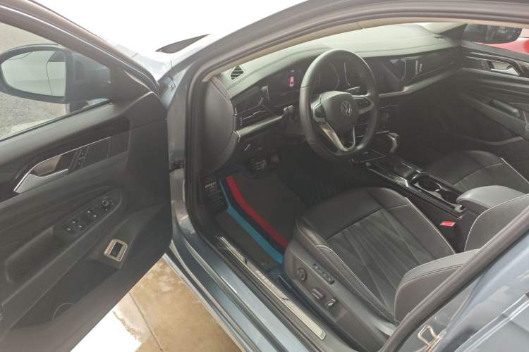 Used Volkswagen Passat 2022 330TSI Starry Luxury Edition