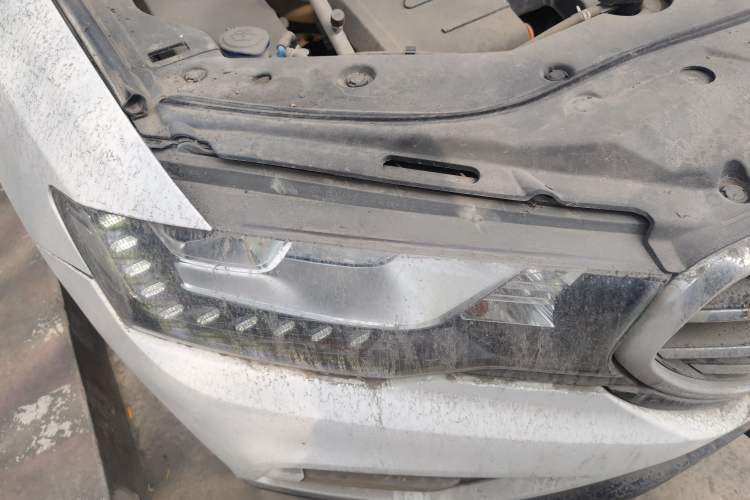 Used Haval H6 2015 Upgraded Model 1.5T Manual Two-Wheel Drive Prestige Version