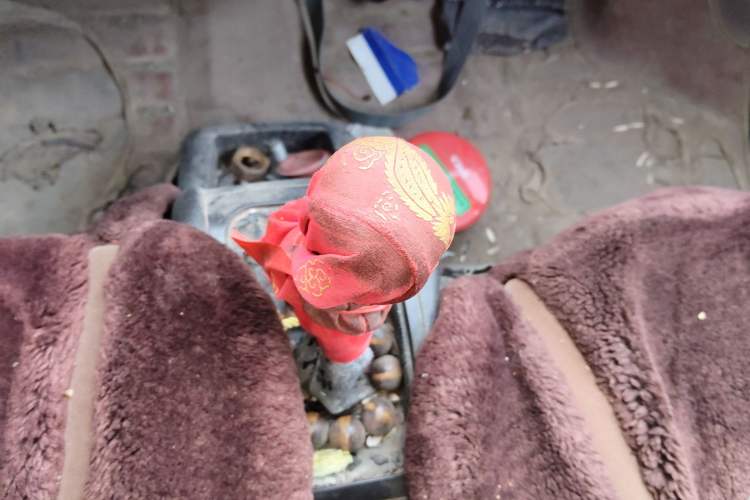 Used Wuling Rongguang Small Truck 2017 1.2L Double-Cab Basic Model LSI Gear Lever