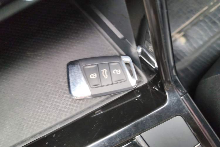 Used Volkswagen Passat New Energy 2019 430 PHEV Hybrid Luxury Edition Vehicle Key