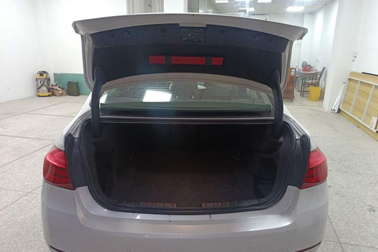 Used BMW 3 Series 2016 320Li Fashion Model
