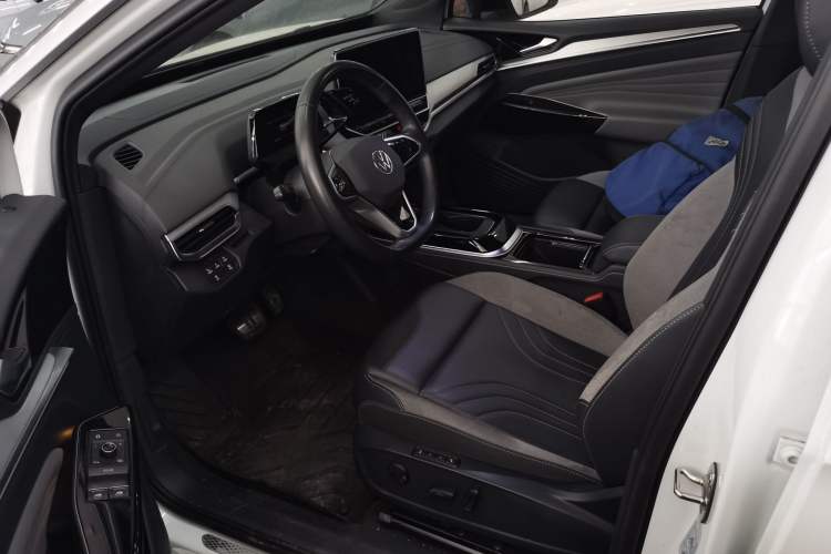 Used Volkswagen ID.4 CROZZ 2022 Long-Range Lite PRO Edition Left Front Seat