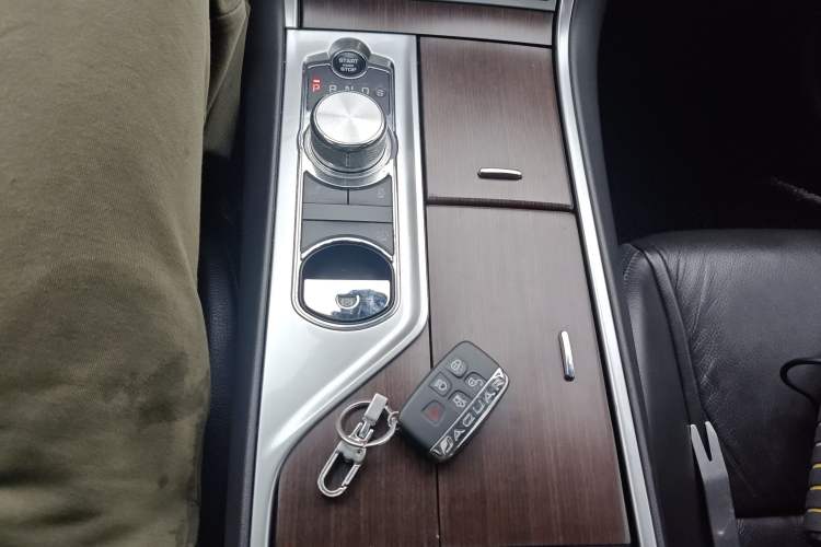 Used Jaguar XF 2015 XF 2.0T Prestige Edition