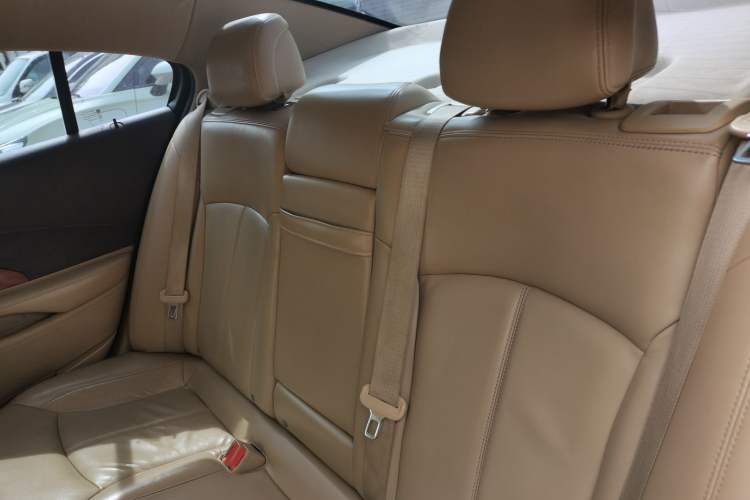 Used Buick LaCrosse 2012 2.4L SIDI Elegant Edition
