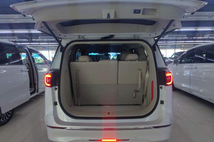 Used Buick GL8 2023 ES Lu Zun Comfort Model
