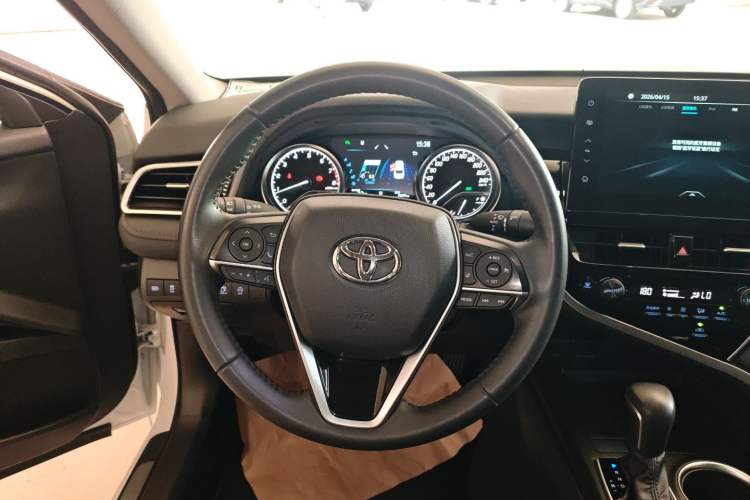Used Toyota Camry 2021 2.0G Luxury Edition Steering Wheel