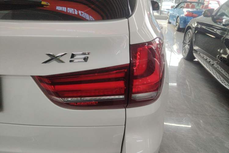 Used BMW X5 2017 xDrive28i
