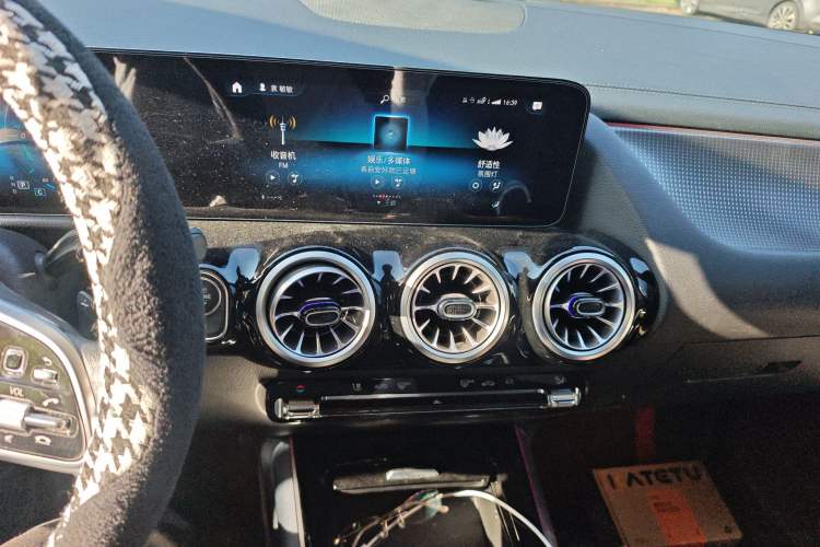 Used Mercedes-Benz GLA 2022 GLA 220 Audio And AC Panel