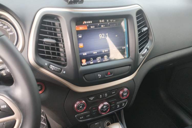 Used Jeep Cherokee 2017 2.0L Superior Edition