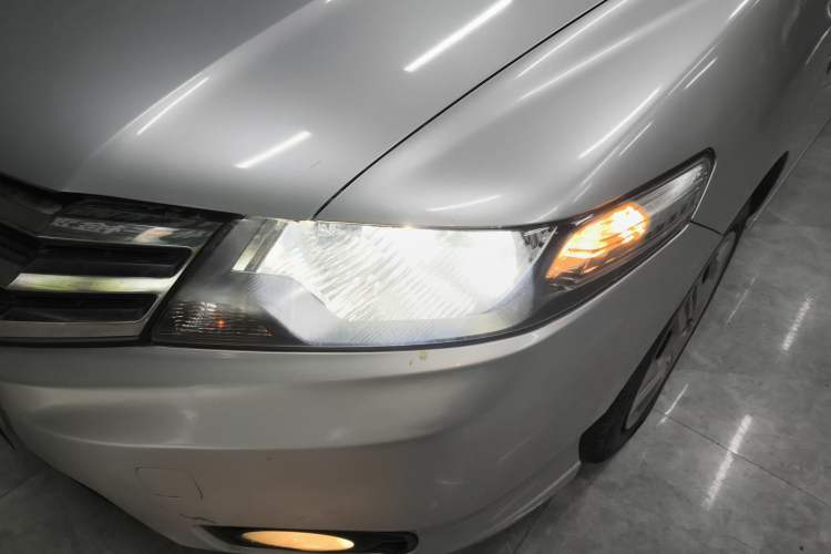 Used Honda City Classic 2012 1.5L manual Comfort version
