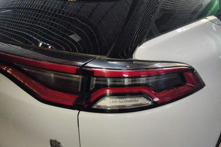 Used BYD Tang New Energy 2021 DM 2.0T Four-Wheel Drive High-Performance Flagship Model Right Rear Taillight