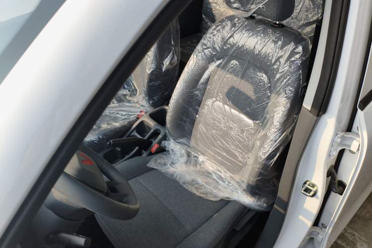 Used Wuling Hongguang New Energy 2024 All-Electric Model 300KM Standard Version