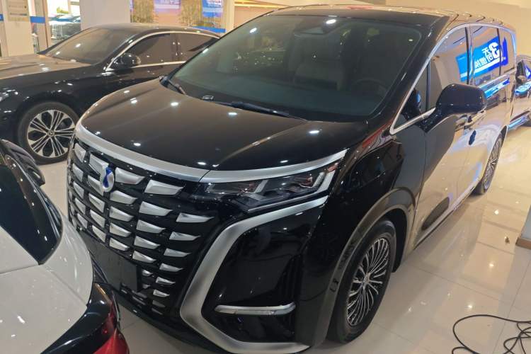 Used Denza D9 2024 DM-i 1050 Luxury Model