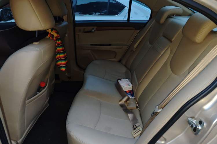 Used Roewe 350 2013 350C 1.5L Manual Swift Edition
