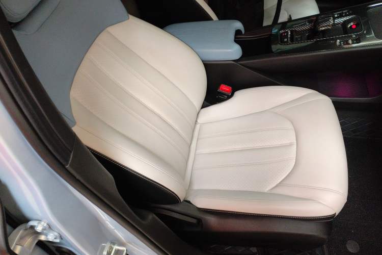 Used GAC Trumpchi EMPOW 2023 Shadow Leopard H Smart Hybrid Edition