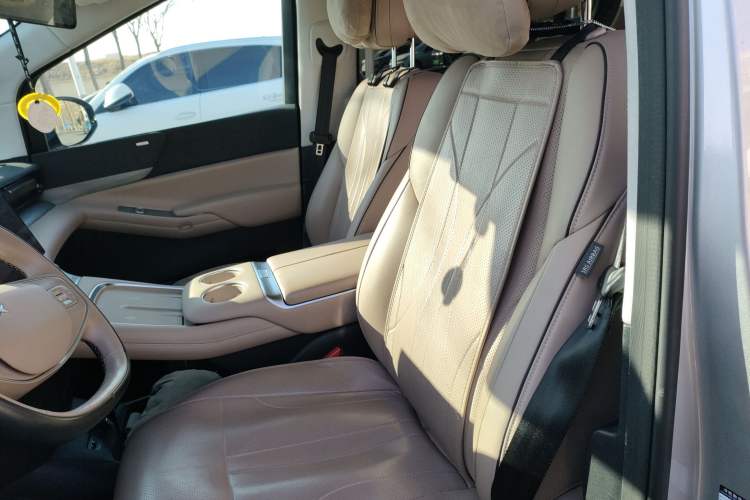 Used XPeng X9 2024 702 Ultra-Long Range Pro
