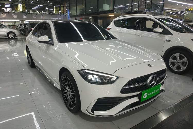 Used Mercedes-Benz C-Class 2023 Second Facelift C 260 L Sport Edition Front Right 45 Deg