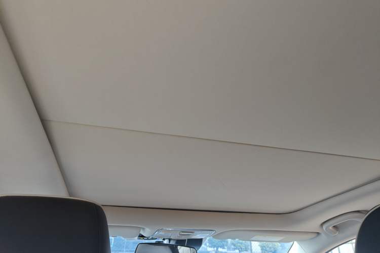 Used CHANGAN Raeton CC 2018 1.5T Automatic Zunya Model China V Standard
