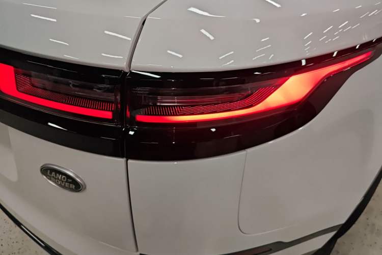 Used Land Rover Range Rover Velar 2024 Dynamic HSE
