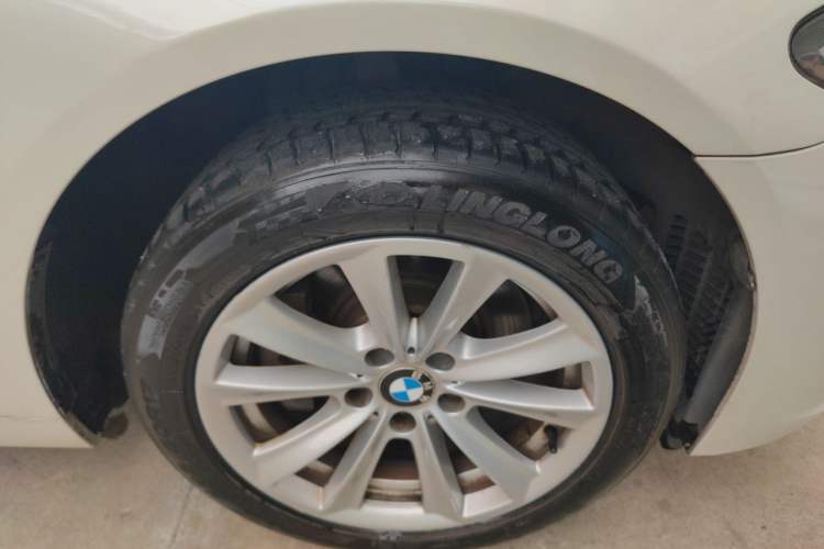 Used BMW 5 Series 2014 520Li Elegant Model
