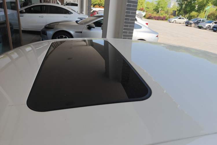 Used Volkswagen Polo 2014 1.6L Automatic Comfort Edition