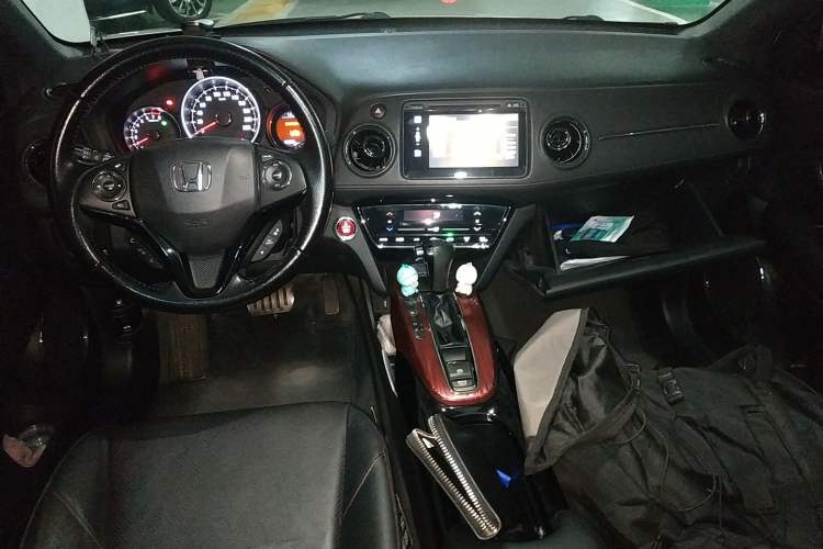 Used Honda XR-V 2015 1.8L VTi CVT Luxury Edition Center Console